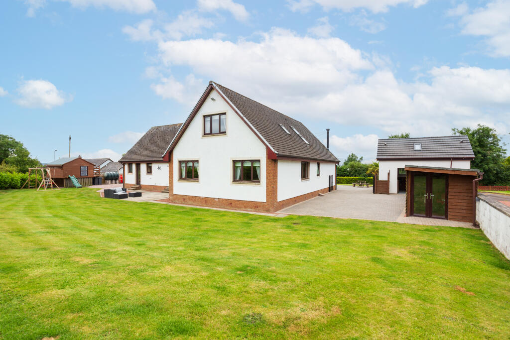 Hardthorn Road, Dumfries, DG2