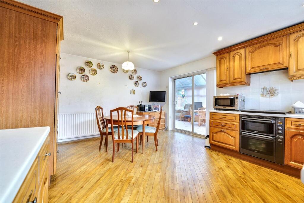 Additional image 4 of Thornhill Drive, Nuneaton