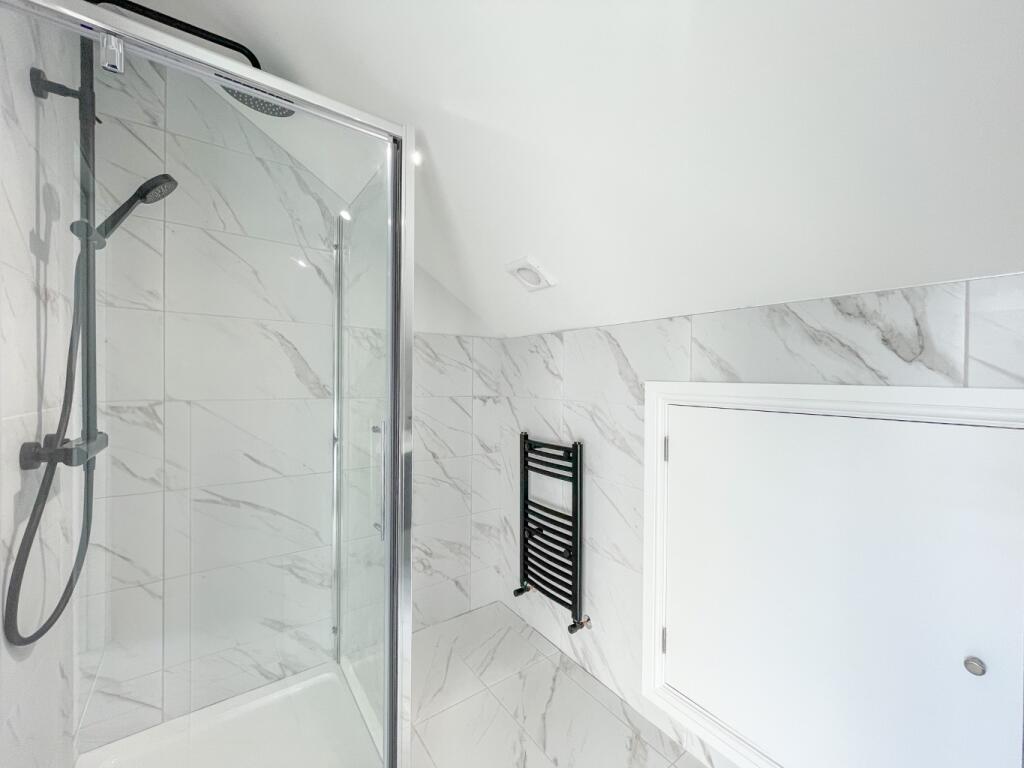 Additional image 8 of Biddenden Way, Istead Rise, Kent, DA13