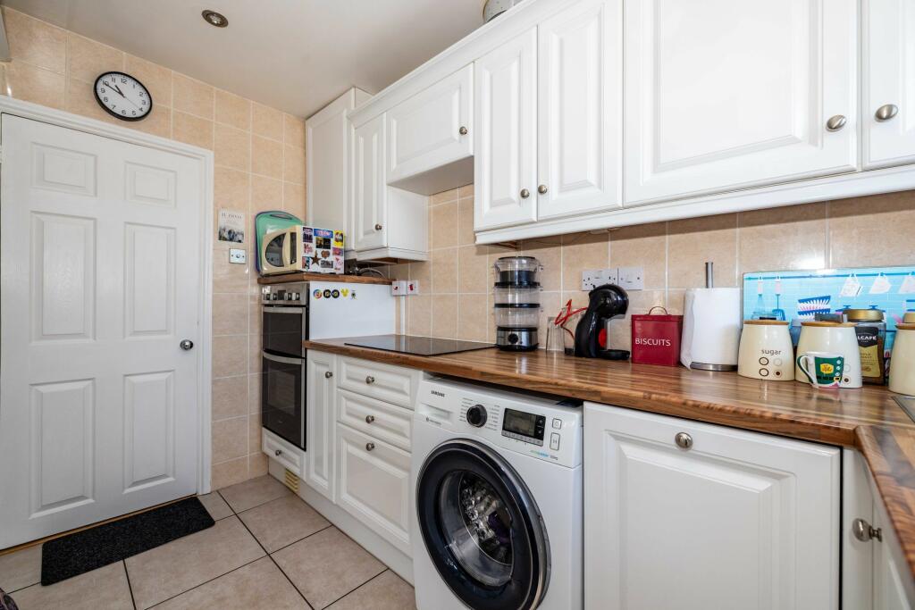 Additional image 11 of Oxenden Crescent, Wingham, CT3