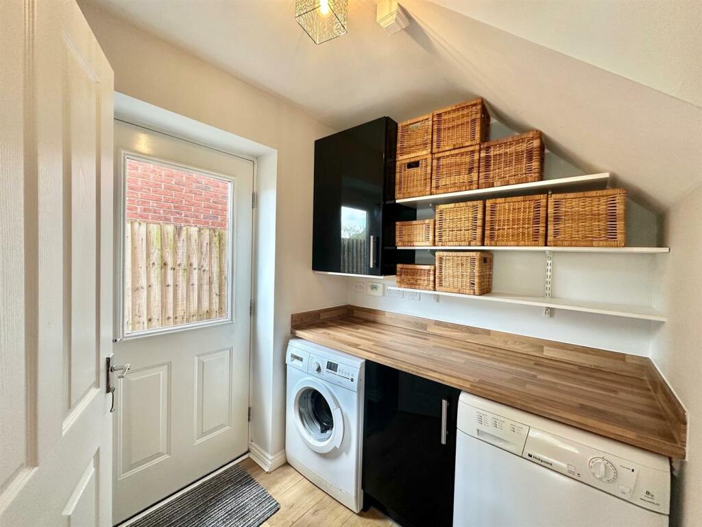 Additional image 10 of Oaks Close, Aston, Cheshire