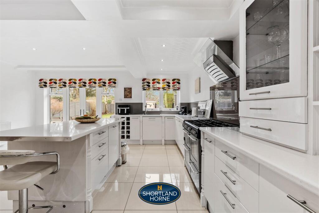 Additional image 4 of Armorial Road, Styvechale, Coventry