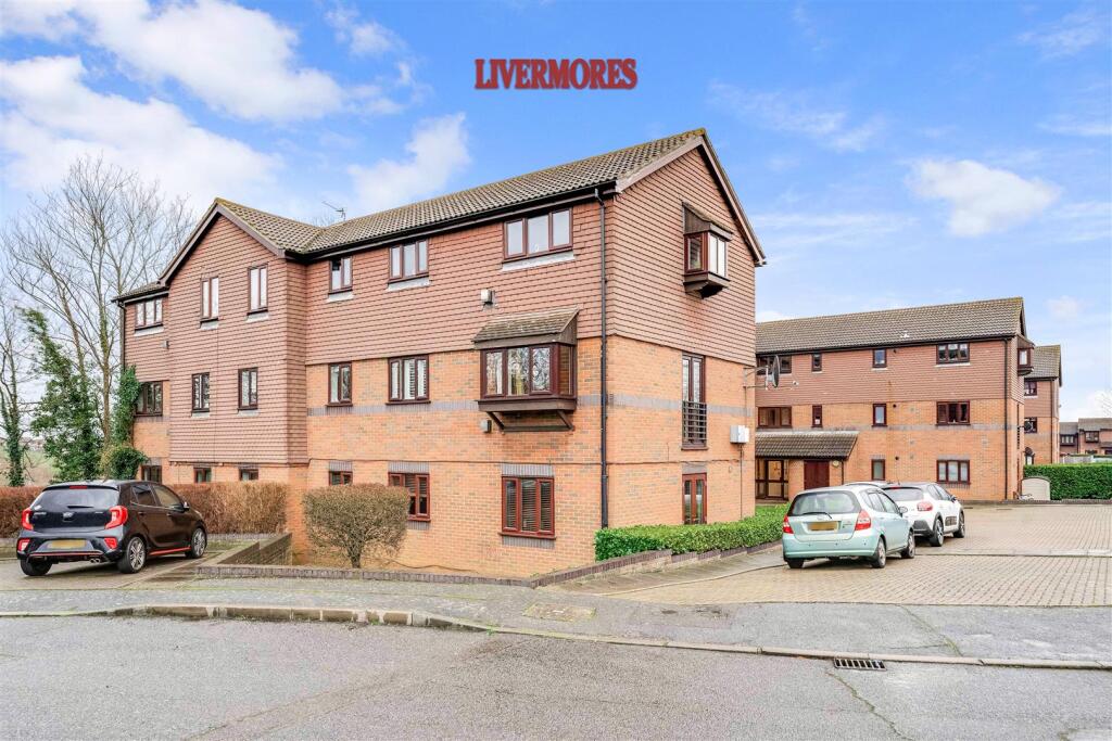 Additional image 18 of Woodfall Drive, Crayford