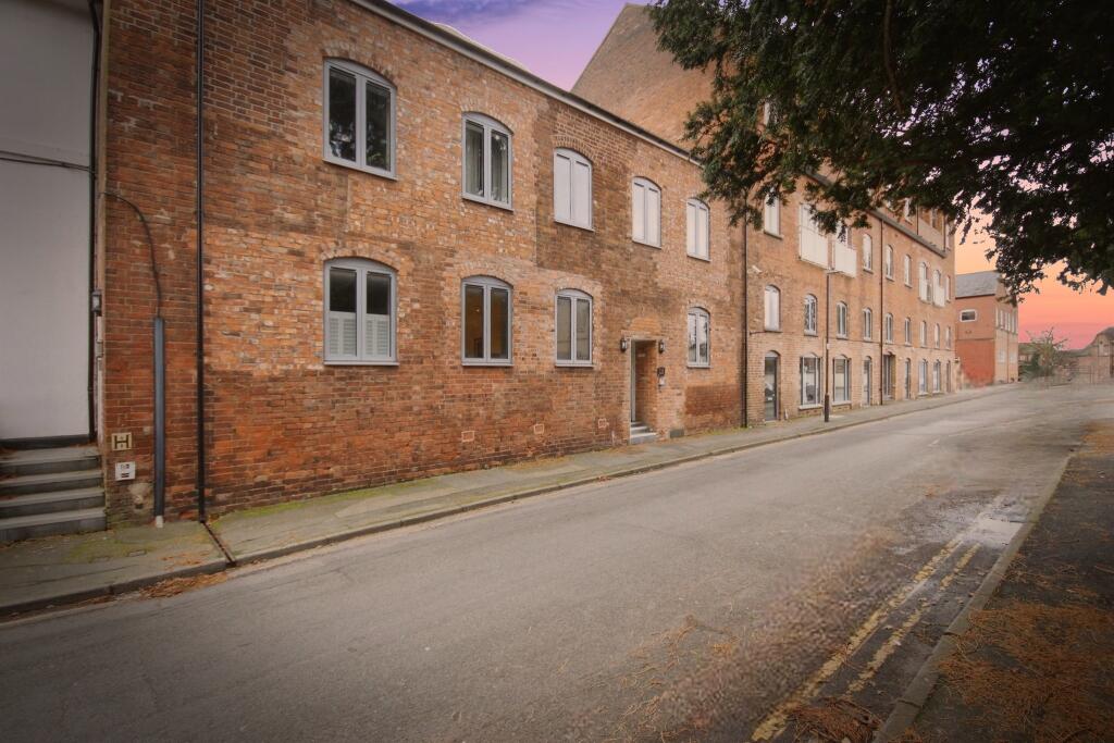 Additional image 12 of Wharf Street, WARWICK