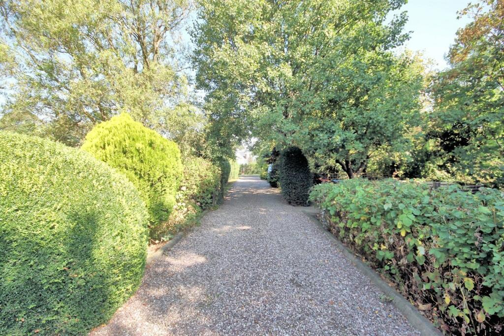 Additional image 30 of Holmes Chapel Road, Lach Dennis