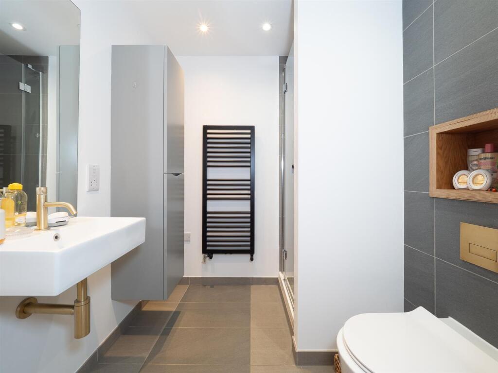 Additional image 16 of Swans Nest Lane, Stratford-Upon-Avon