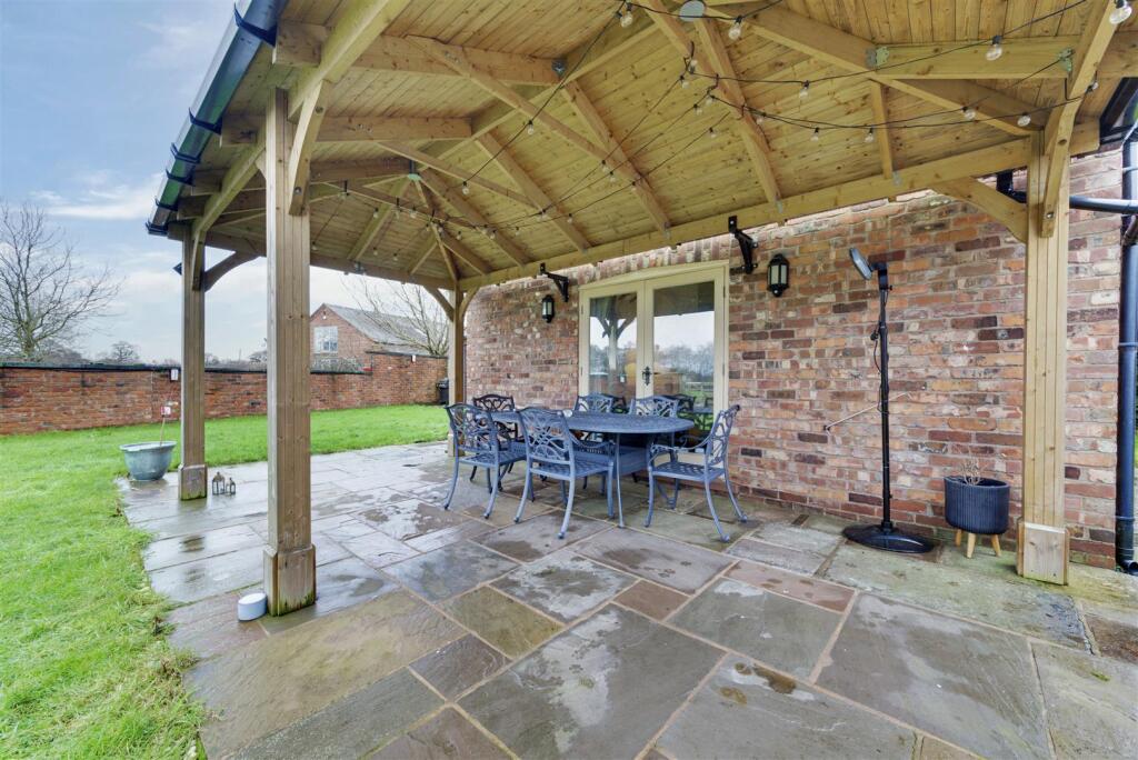 Additional image 21 of Bluebell Cottage, Off Macclesfield Road, Holmes Chapel
