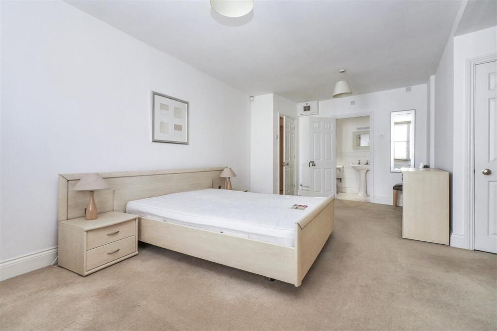 Additional image 11 of Neville Court, Jury Street, Warwick