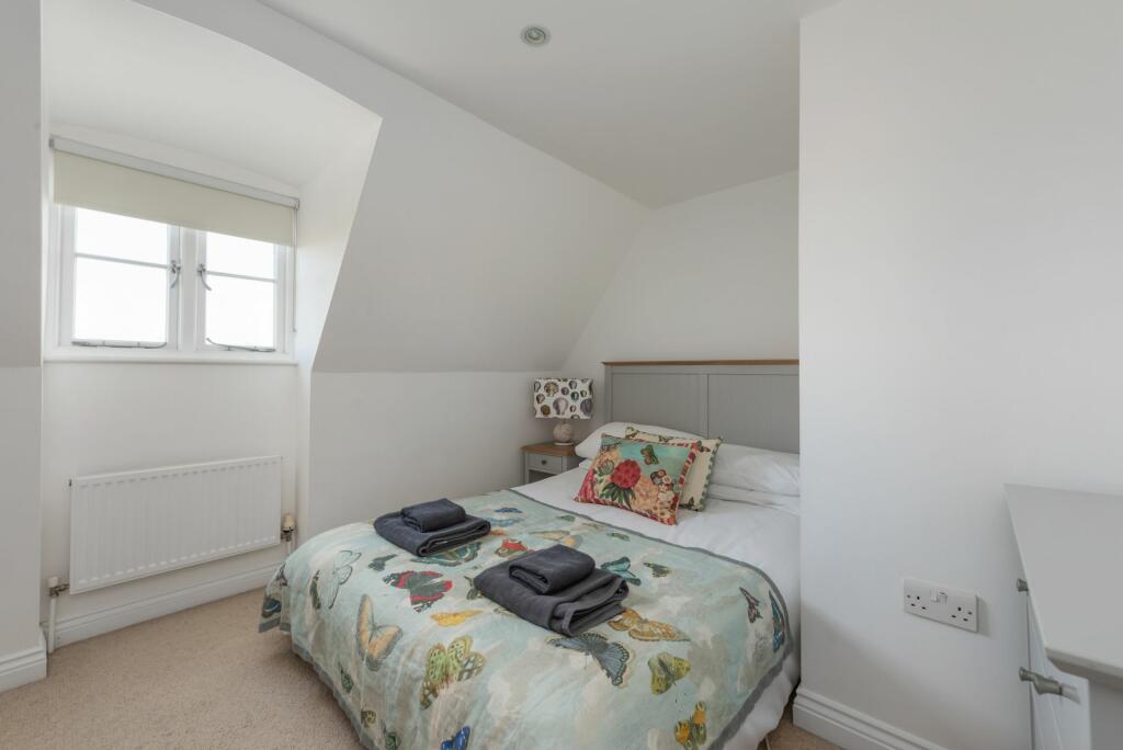 Additional image 10 of Island Wall, Whitstable, CT5