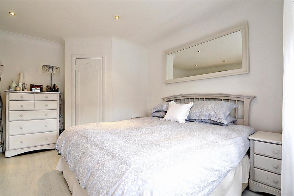 Additional image 16 of Shepherds Lane, Dartford