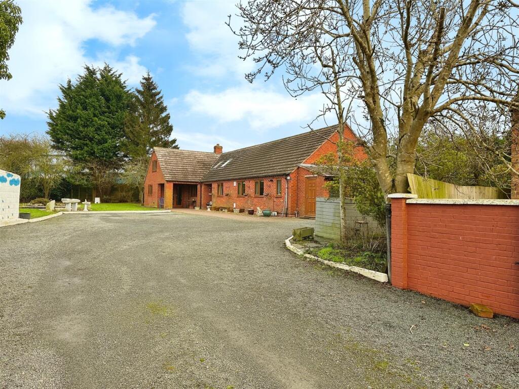 Additional image 40 of Harbury, Leamington Spa