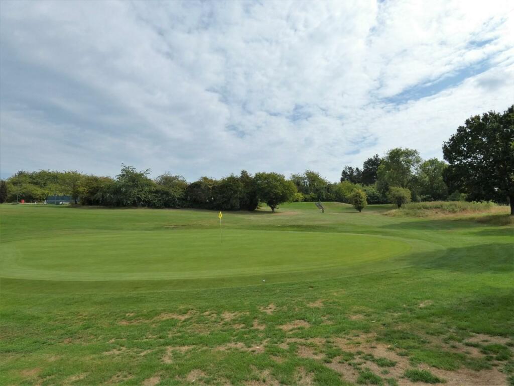 Additional image 17 of Wrotham Road, Gravesend, DA11