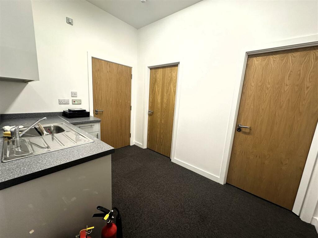 Additional image 8 of Central Avenue, Abbey Green, Nuneaton