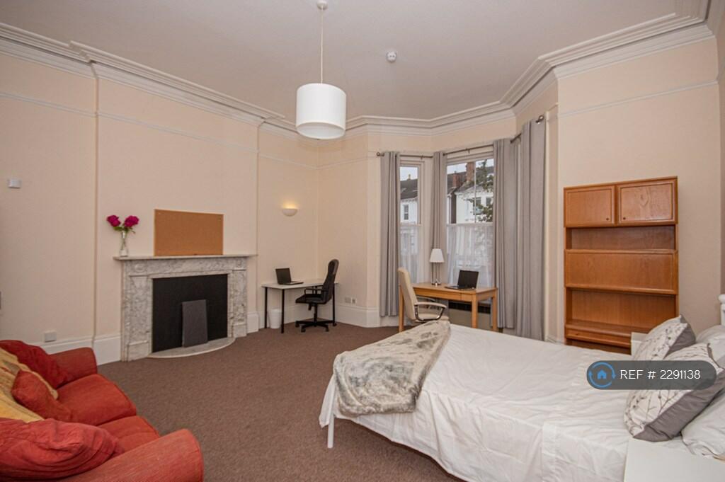 Additional image 16 of Russell Terrace, Leamington Spa, CV31