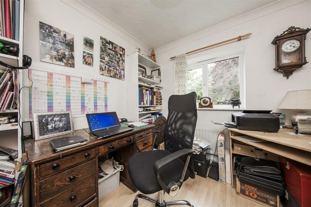 Additional image 23 of Southfleet Avenue, Longfield