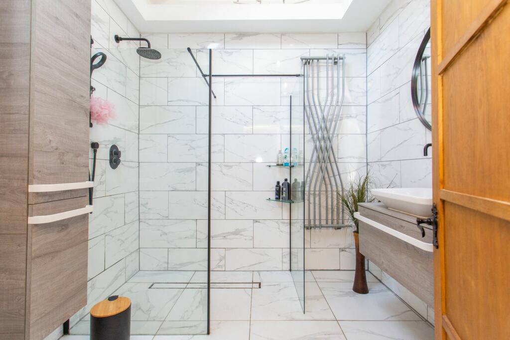 Additional image 39 of Shatterling, Canterbury, CT3