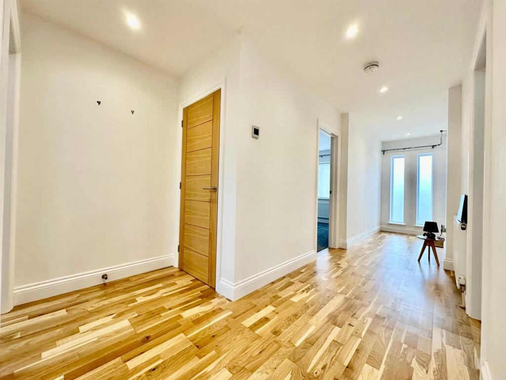 Additional image 9 of Farmer Ward Road, Kenilworth