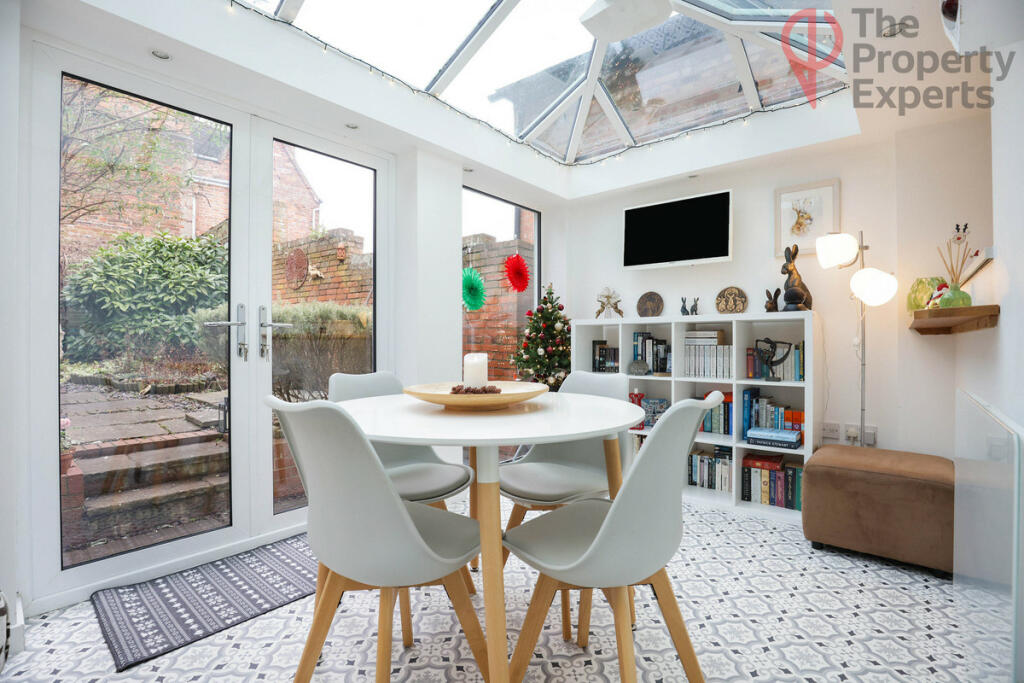 Additional image 9 of West Street, Warwick, CV34