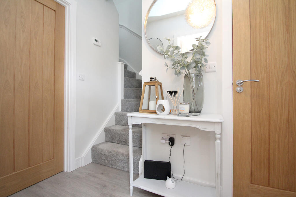 Additional image 10 of Birmingham Road, Stoneleigh, CV8