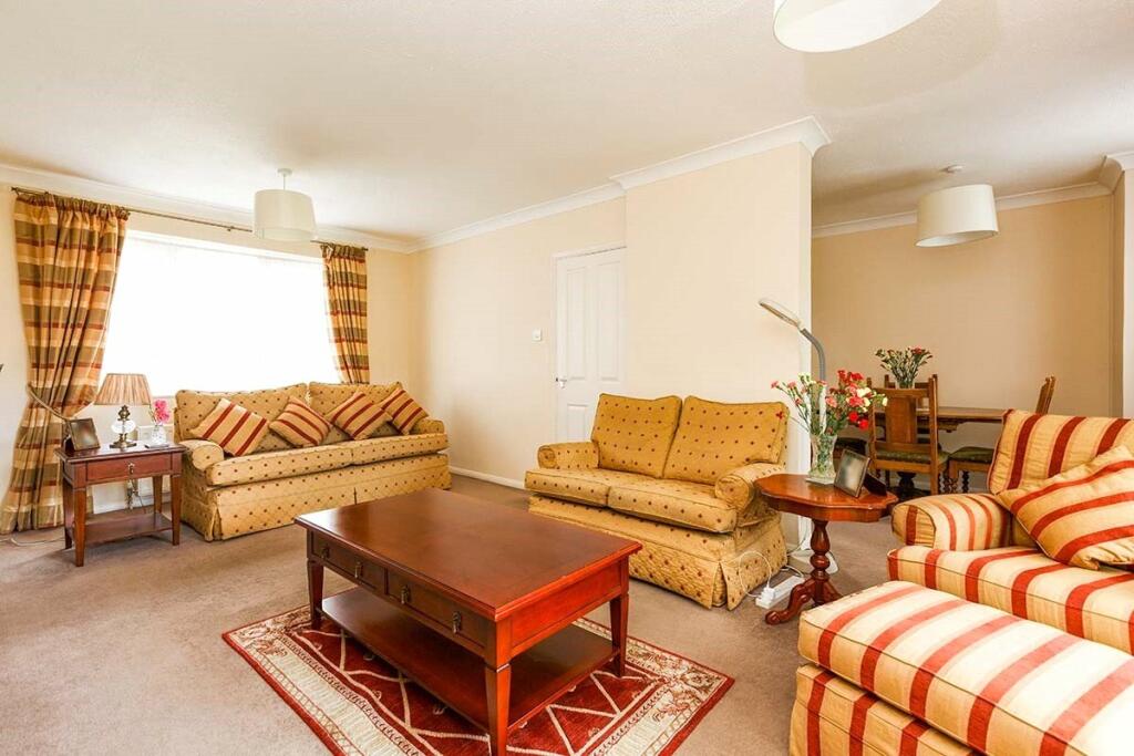 Additional image 12 of Studley Crescent, New Barn, Kent, DA3