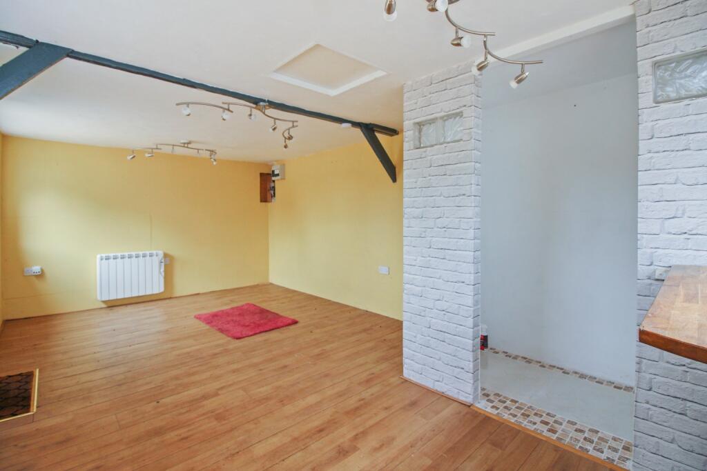 Additional image 18 of Sandwich Road, Ash