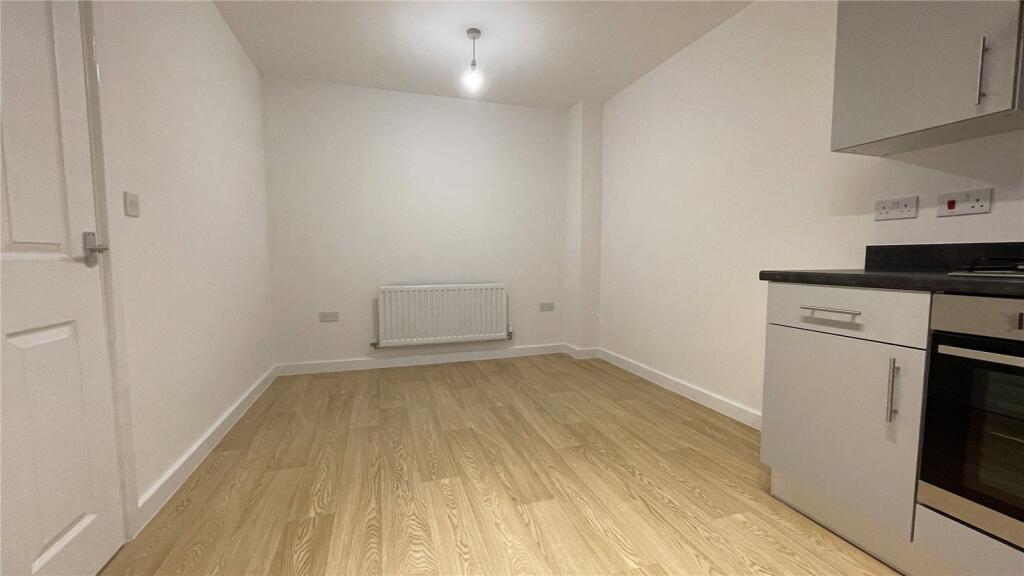 Additional image 3 of Tarrant Close, Nuneaton, Warwickshire