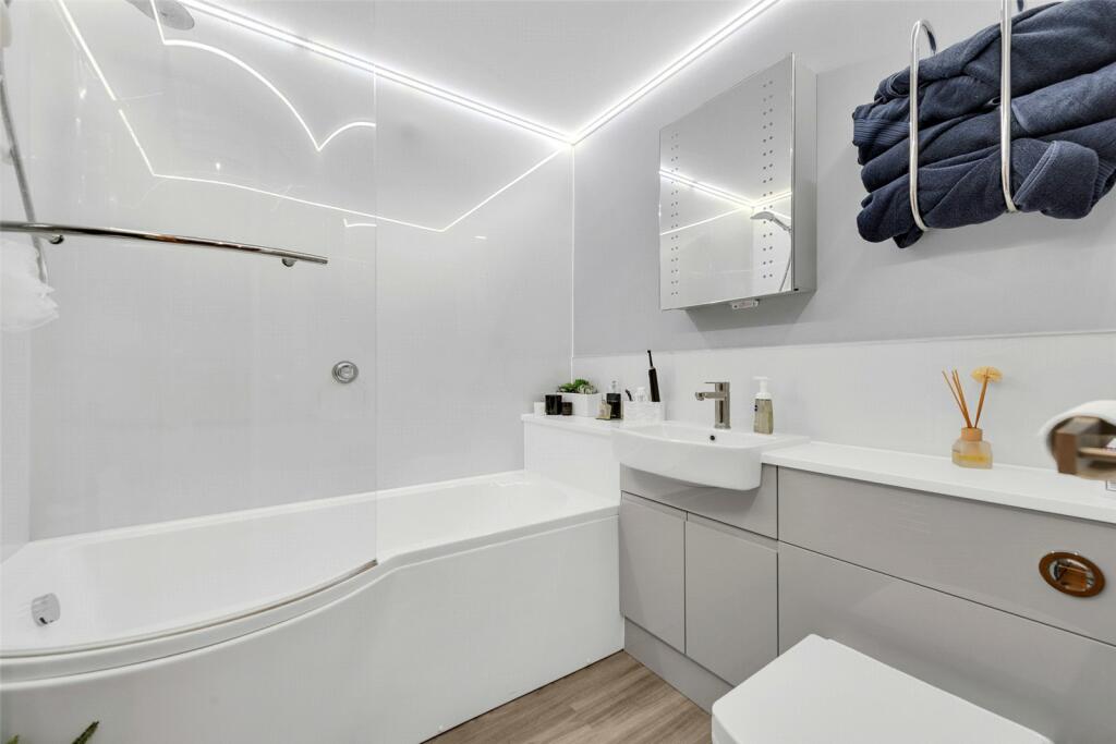 Additional image 6 of Danson Mead, Welling, Kent, DA16