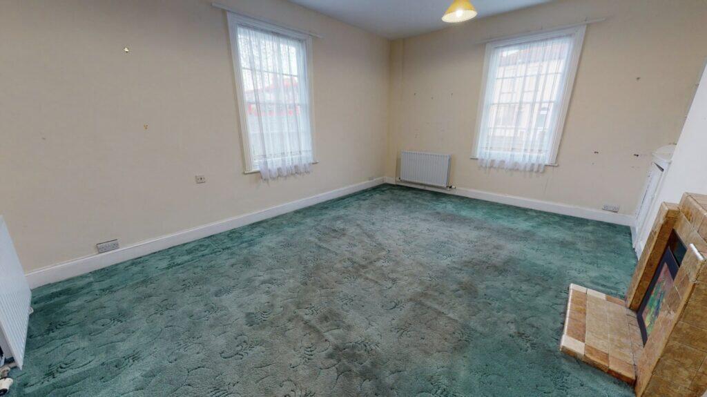 Additional image 5 of 62 Woolwich Road, Bexleyheath, Kent, DA7 4HU