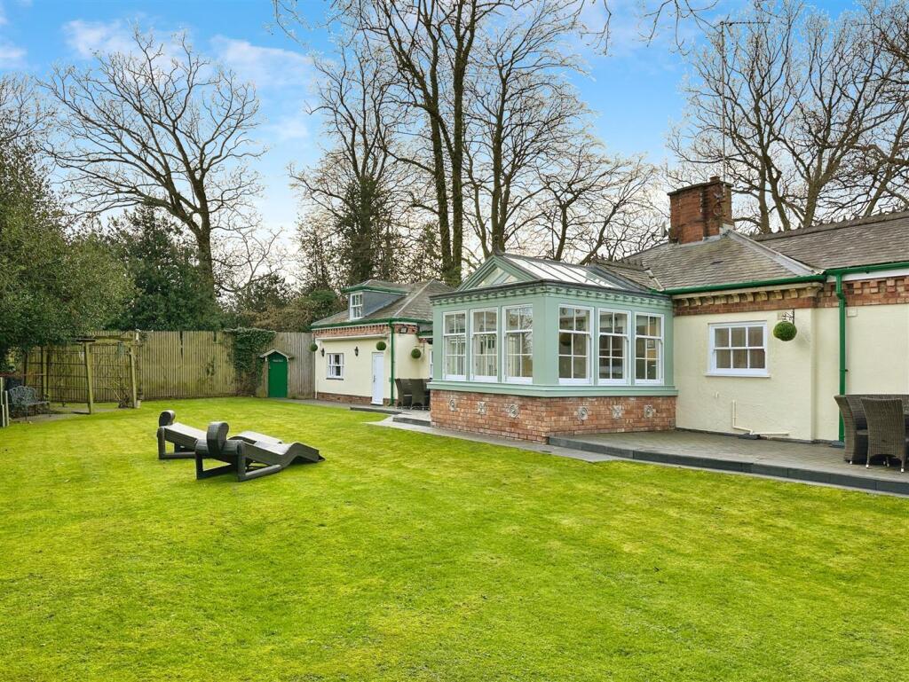 Additional image 17 of Westhill Road, Blackdown, Leamington Spa