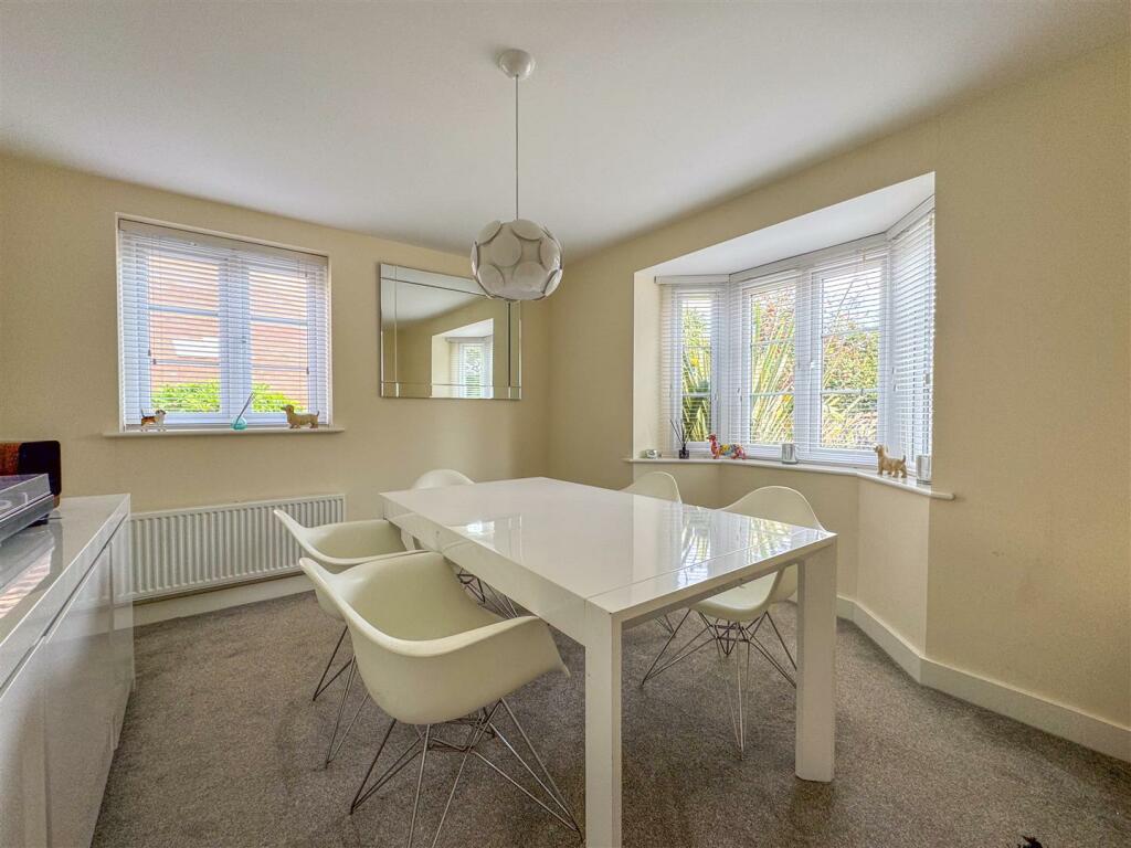 Additional image 7 of Weft Way, Off The Long Shoot