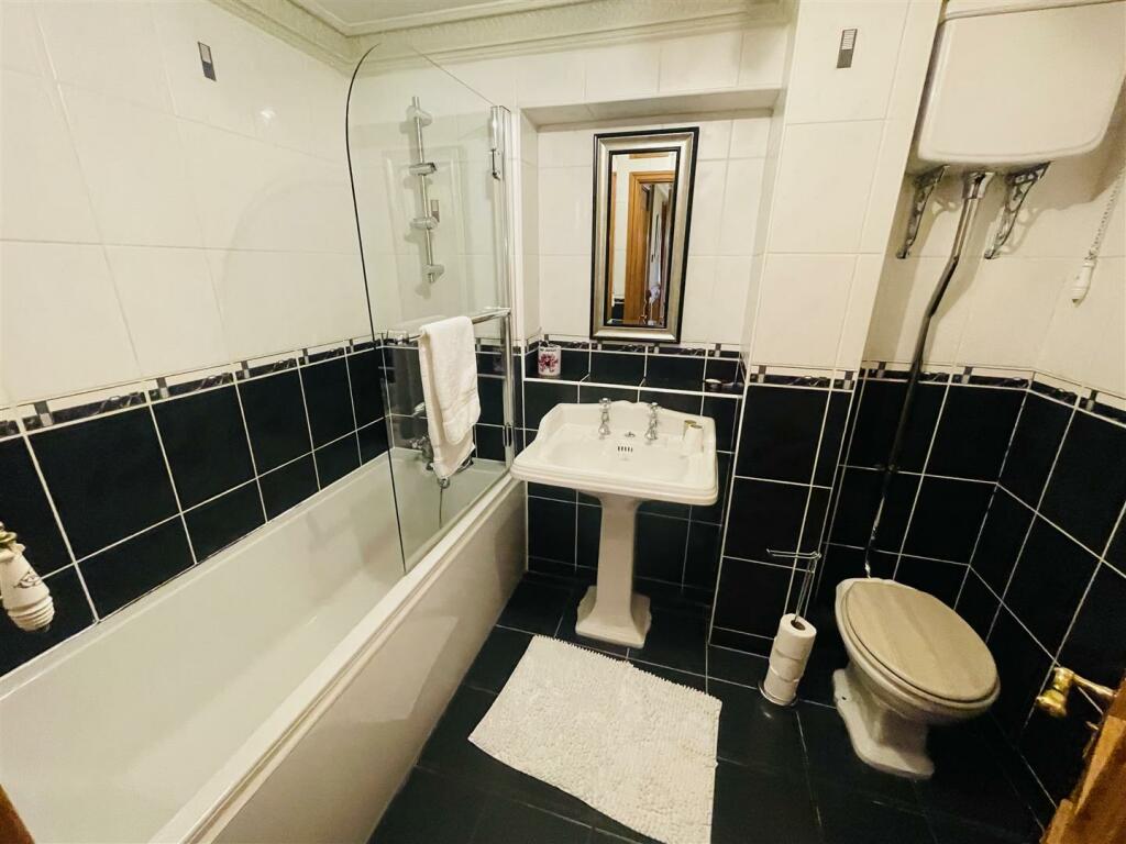 Additional image 24 of Falcon Close, Whitestone