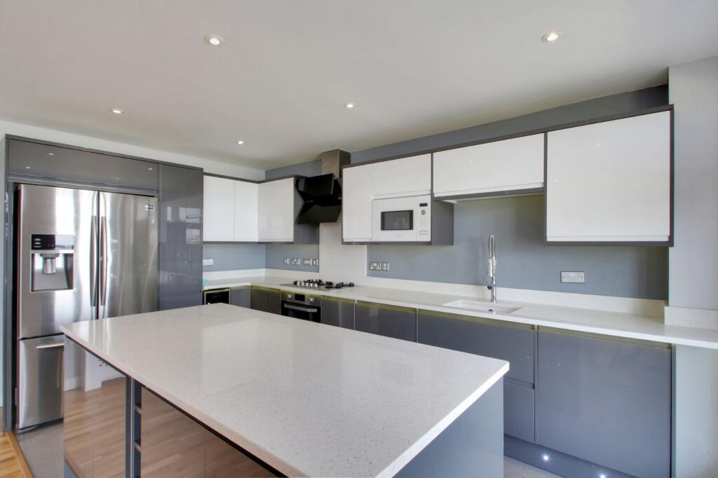 Additional image 3 of The Boulevard, Greenhithe, Kent, DA9