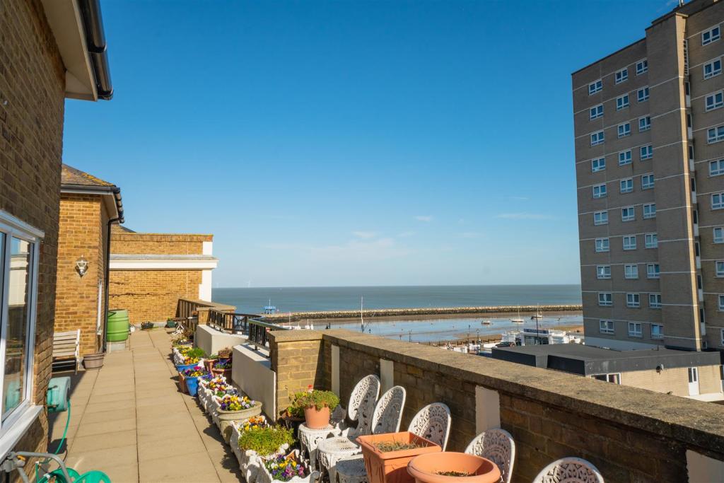 Additional image 18 of Pier Avenue, Herne Bay