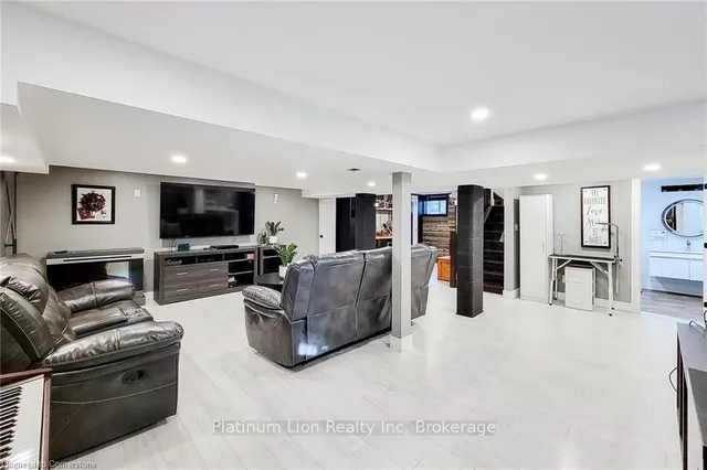 Additional image 23 of 49 Aberdeen Ave