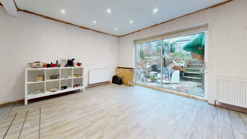Additional image 4 of Cerne Road, Gravesend, DA12