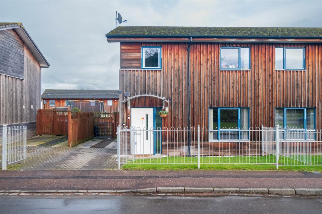 7 Honeygreen Road, Dundee