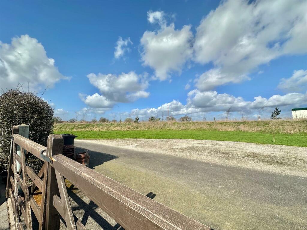 Additional image 41 of Middlewich Road, Leighton, Cheshire