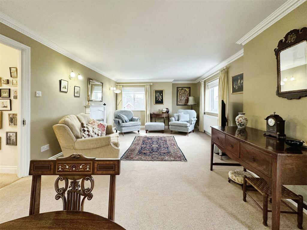 Additional image 24 of Russell Terrace, Leamington Spa