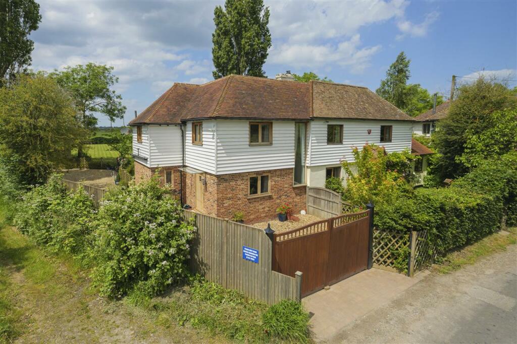 Additional image 33 of Plough Cottage, Church Lane, West Stourmouth