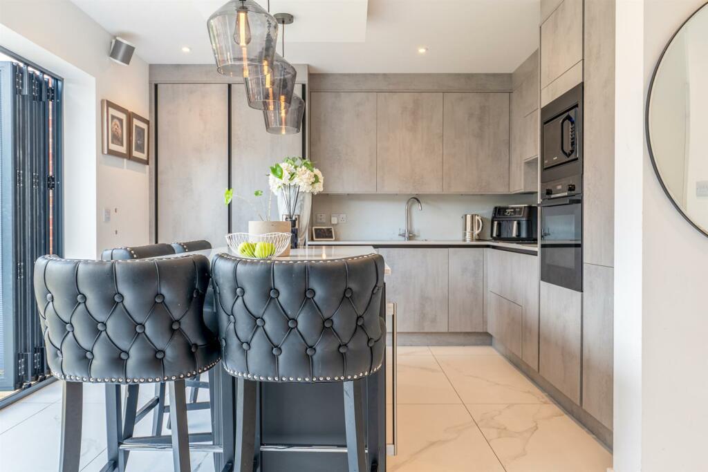 Additional image 19 of Kestrel Row, Southam