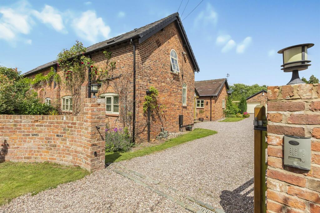 Additional image 26 of Holmes Chapel Road, Lach Dennis