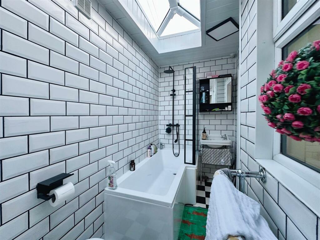 Additional image 12 of Binswood Street, Leamington Spa