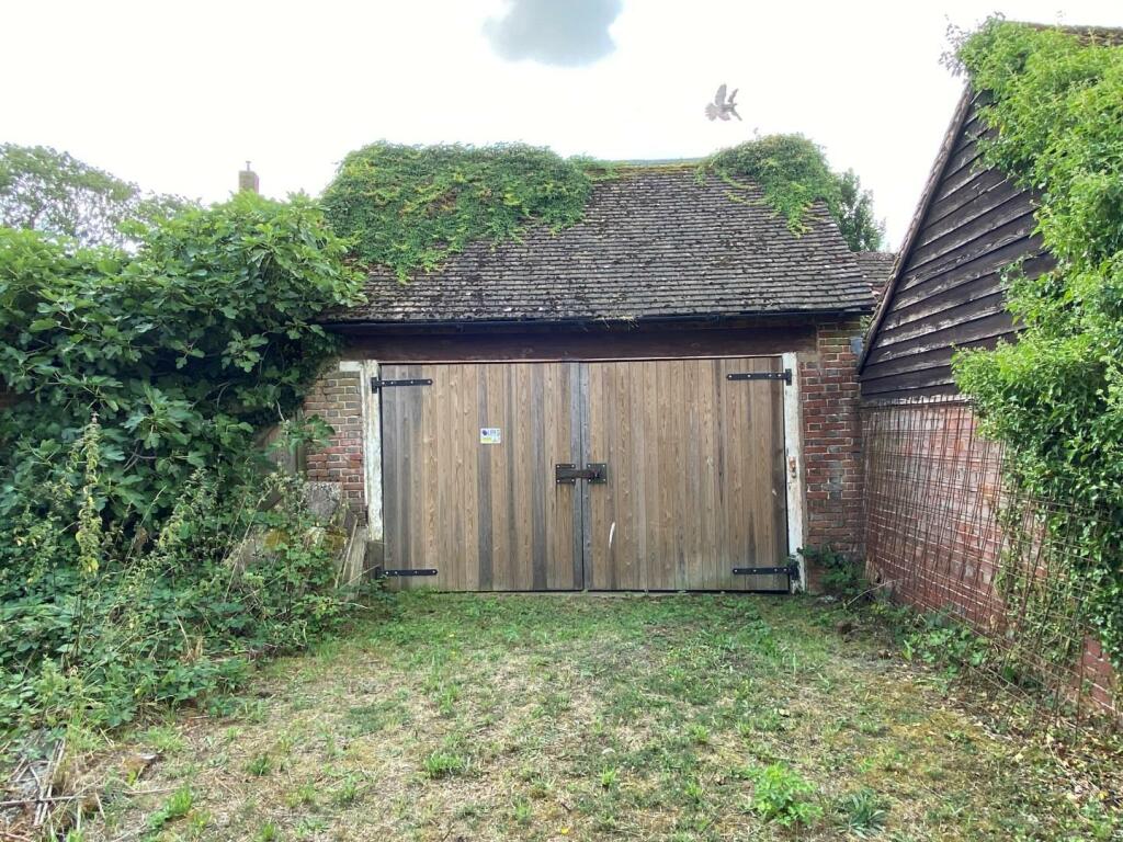 Additional image 27 of Thong Lane, Shorne,