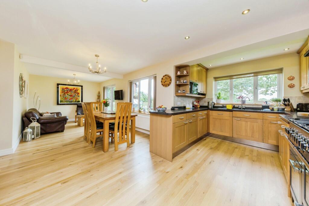 Additional image 5 of Peacock Avenue, Winsford, Cheshire, CW7