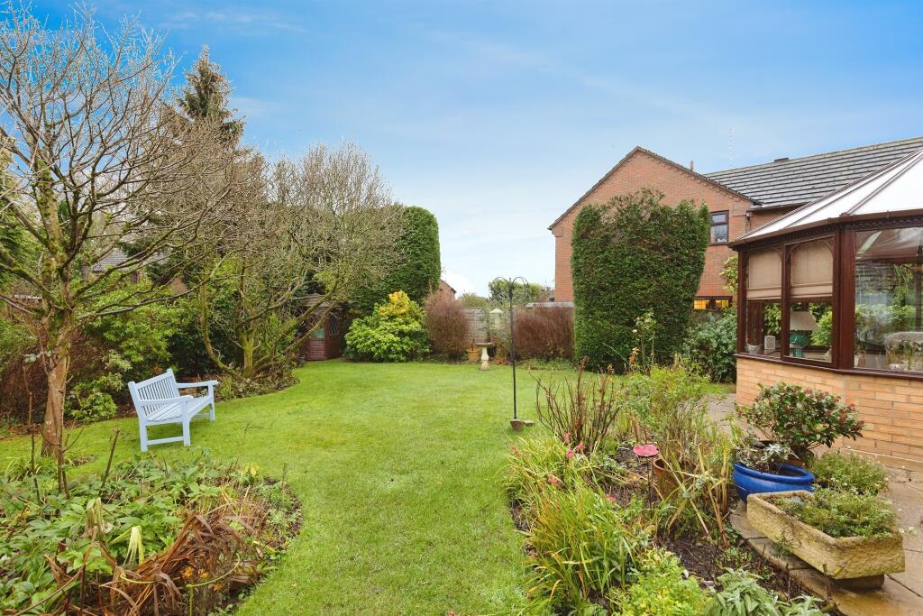 Additional image 8 of Draper Close, Kenilworth