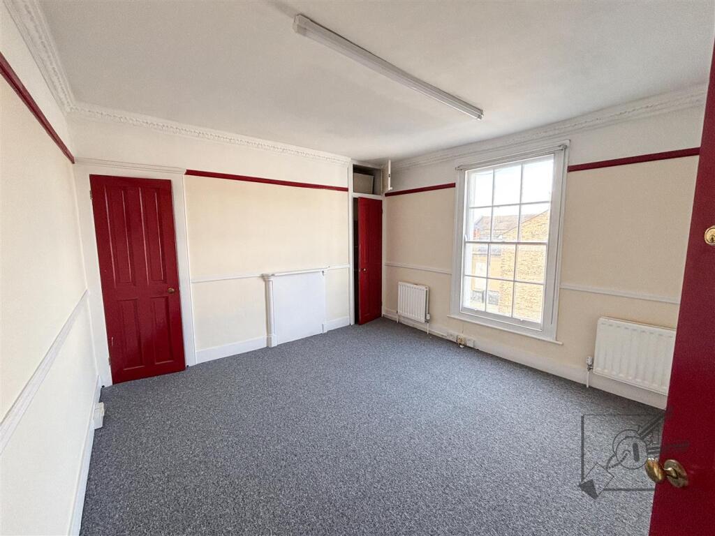 Additional image 2 of Wrotham Road, Gravesend