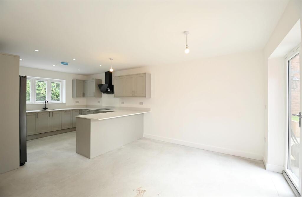 Additional image 25 of Hillside, Coton Road, Walton on Trent, DE12