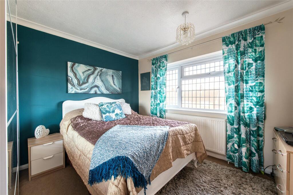 Additional image 9 of Medhurst Crescent, Gravesend, Kent, DA12