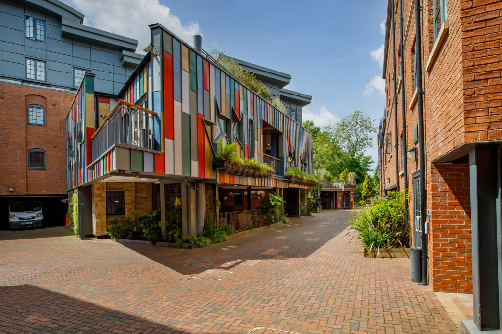 Additional image 4 of Station House, Old Warwick Road, Leamington Spa, Warwickshire, CV31