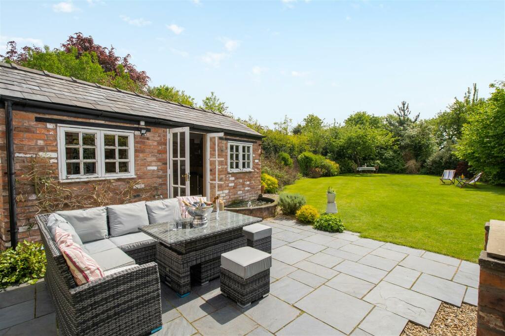 Additional image 31 of A spectacular opportunity to own a Georgian Grade II listed detached property in the heart of the village